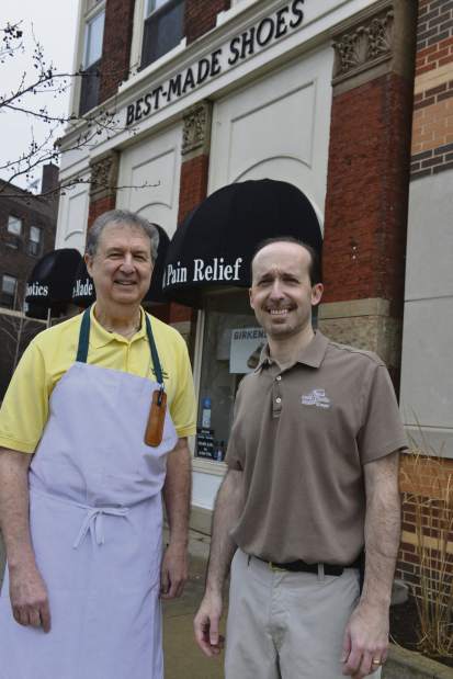 PTRLIVLOCALSHOES20320162