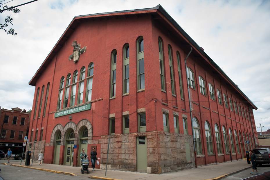 PTRLIVMARKETHOUSE1082915