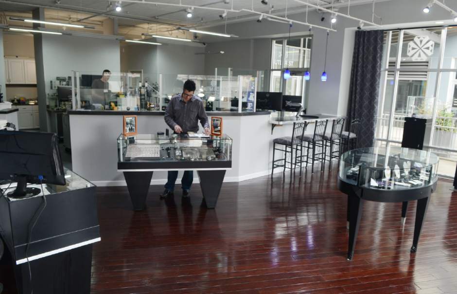 PTRLIVMICHAEL04041115