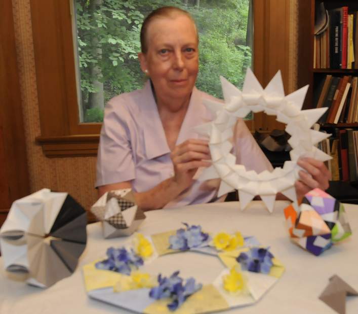 PTRLIVORIGAMI1091613