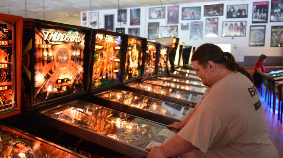 PTRLIVPINBALL03052215