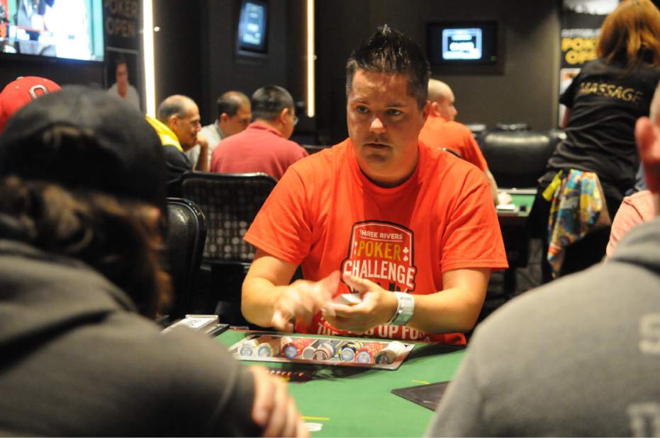 PTRLIVPLAYERS1060815