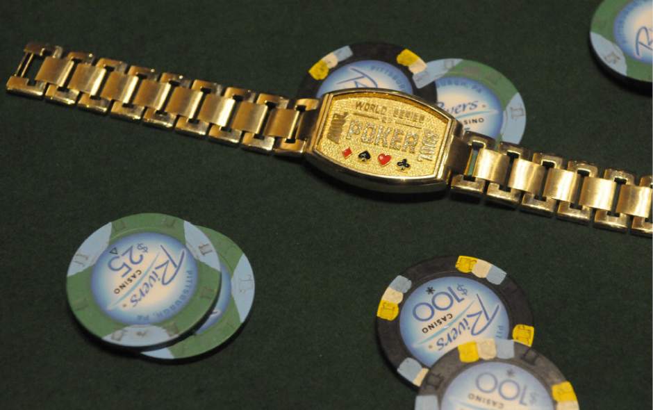 PTRLIVPLAYERS3060815