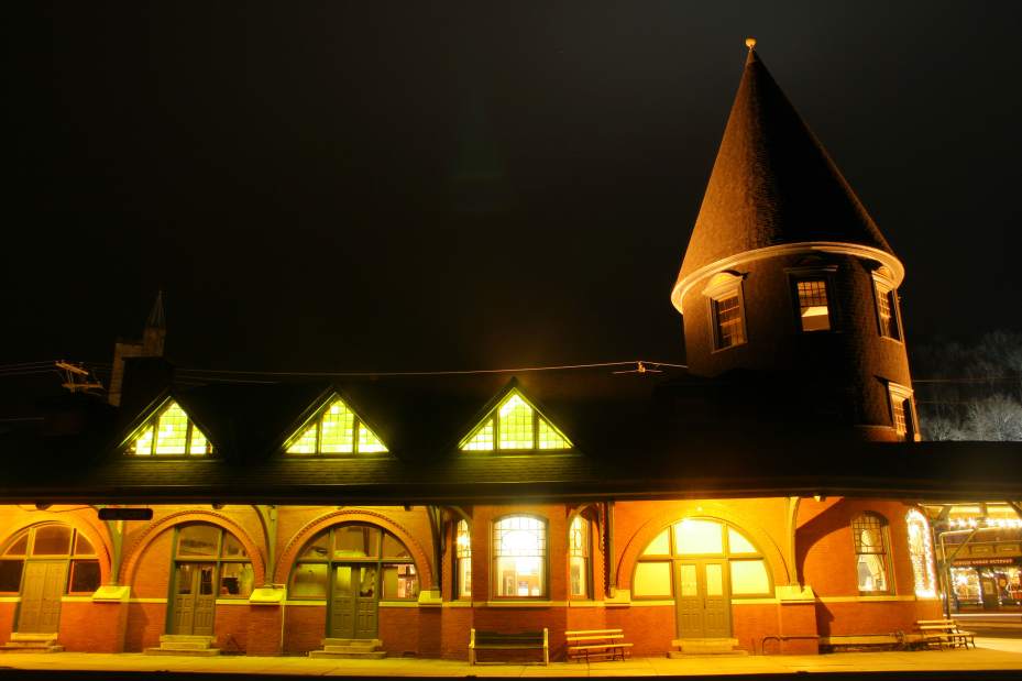 PTRLIVROADTRIPTrainSta093012