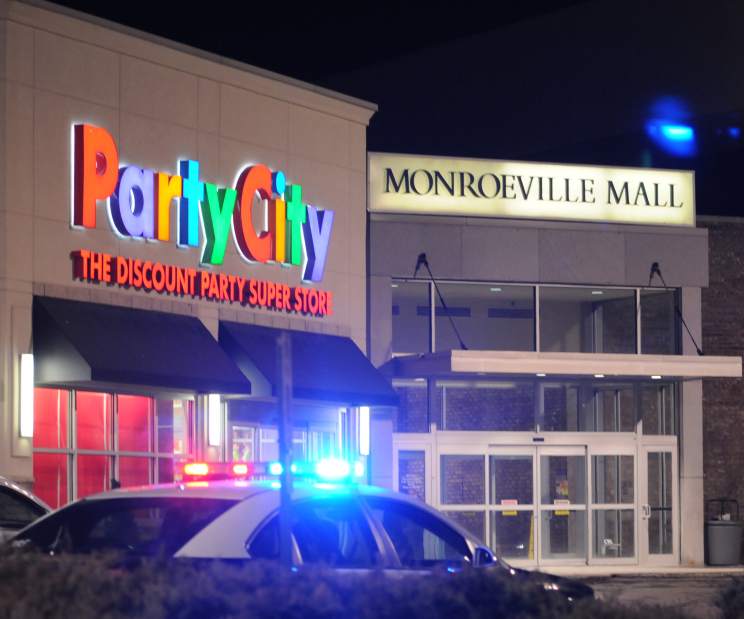 PTRMALLSHOOTING01020815