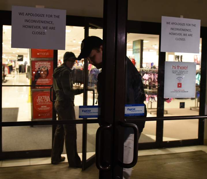 PTRMALLSHOOTING07020815