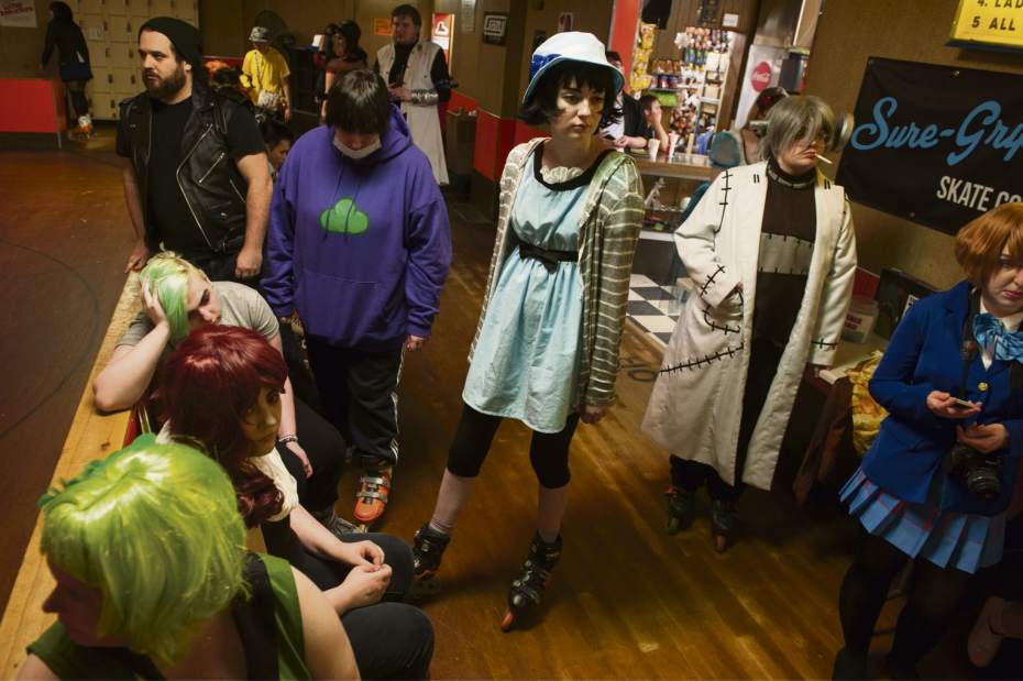 PTRNEVILLEROLLERDROME06082916