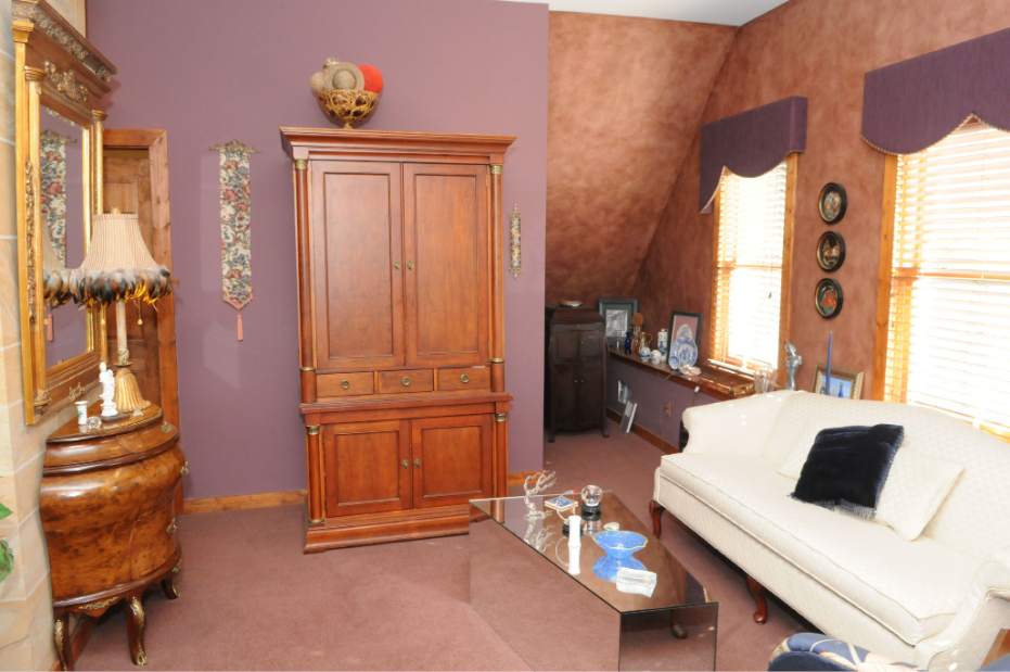 PTRREHOUSEHUNTING10112314