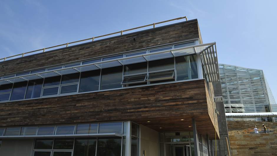 PTRSUSTAINABLE1052412