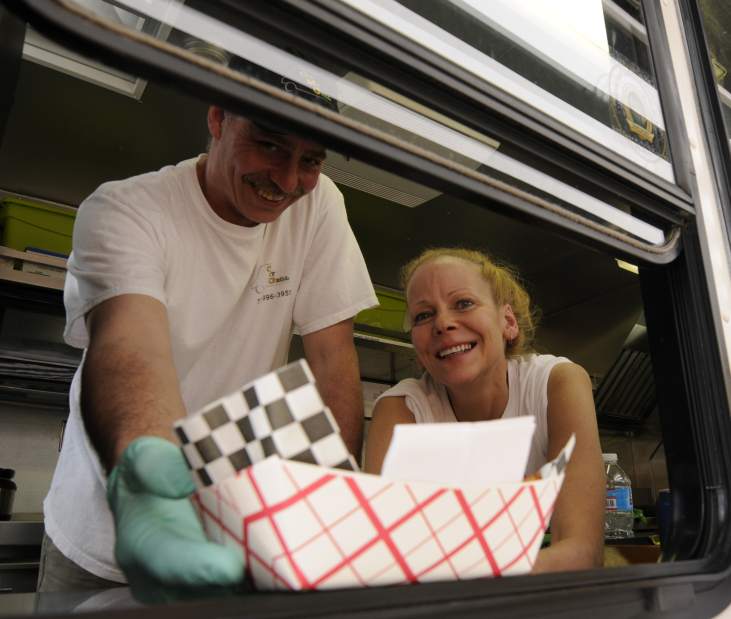 PTRTKTRUCKGRILL2042513