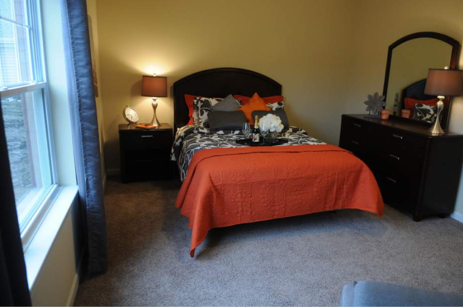 PTRUSCAPARTMENTS2012215
