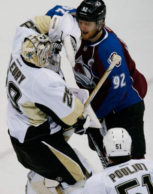 PenguinsAvalancheHockeyJPEG012c3