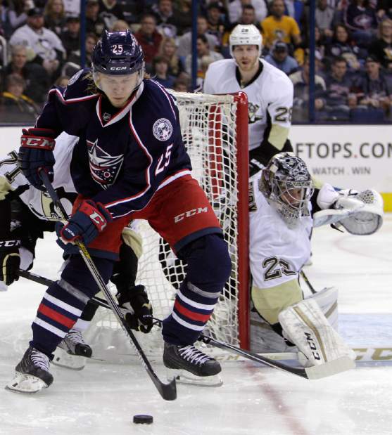 PenguinsBlueJacketsHockeyJPEG03cd2