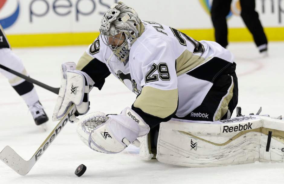 PenguinsHurricanesHockeyJPEG0856f