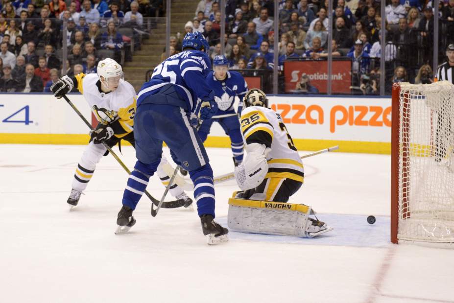 PenguinsMapleLeafsHockey53492jpg85f78