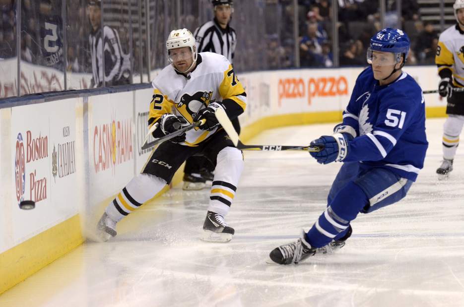 PenguinsMapleLeafsHockey62898jpg2e4ed