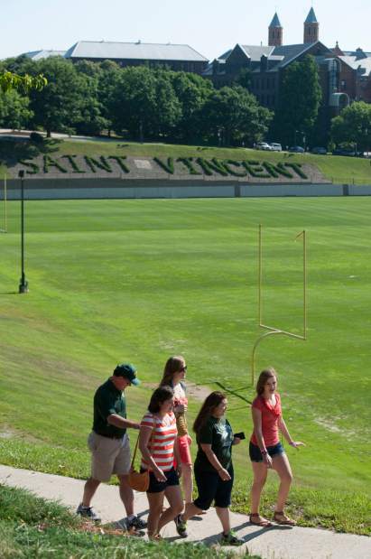 PtrLIVcollegetrip1061912