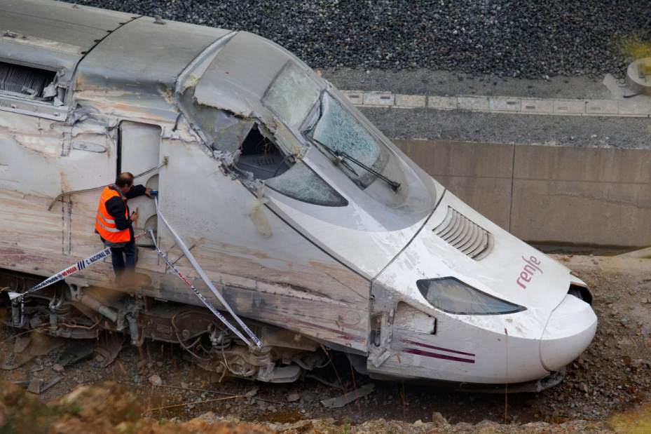 SpainTrainDerailmentJPEG01ab6