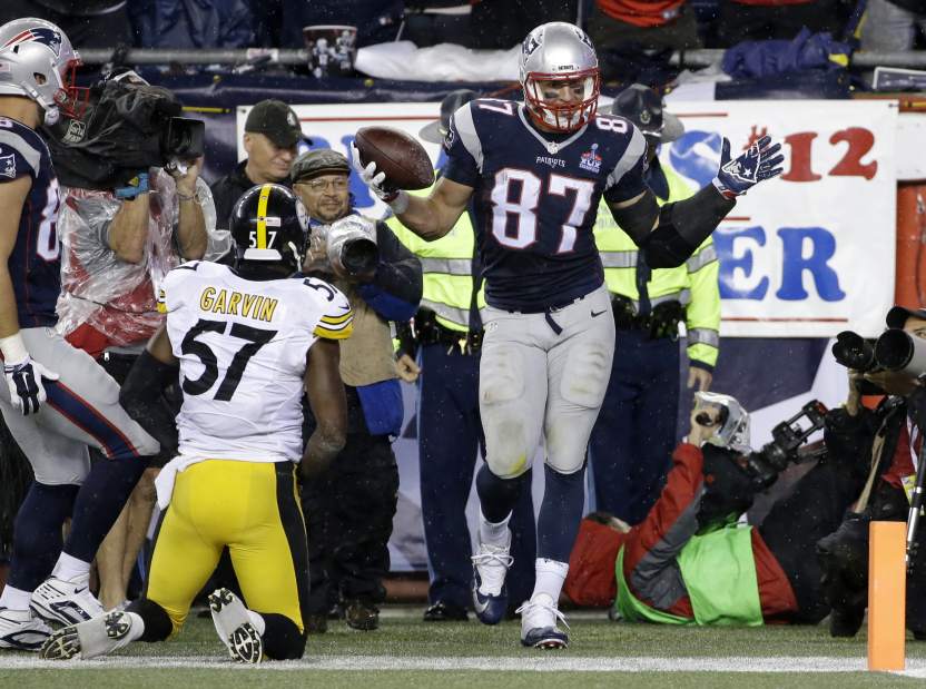 SteelersPatriotsFootballJPEG084051