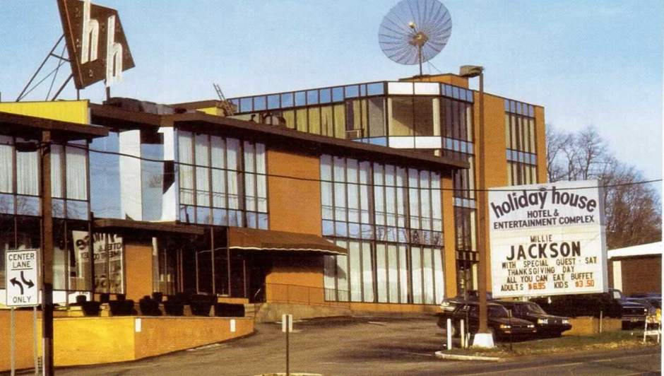 TEholidayhouse2081315