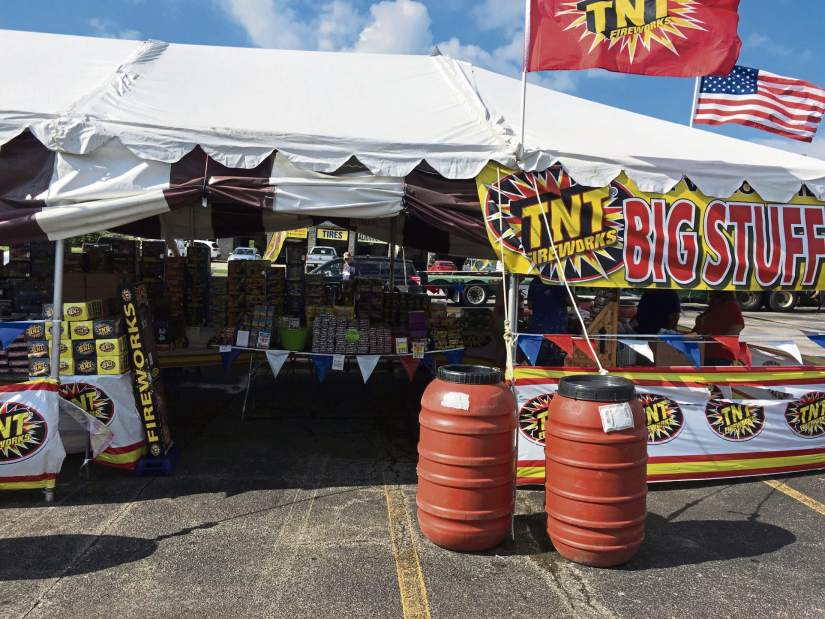 TNTFireworkstent TNTFireworkstent