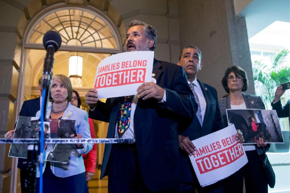 TrumpImmigration69858jpgf94fc