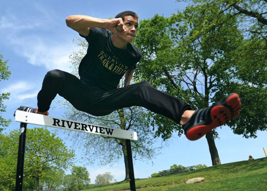 Slide 
													
													1