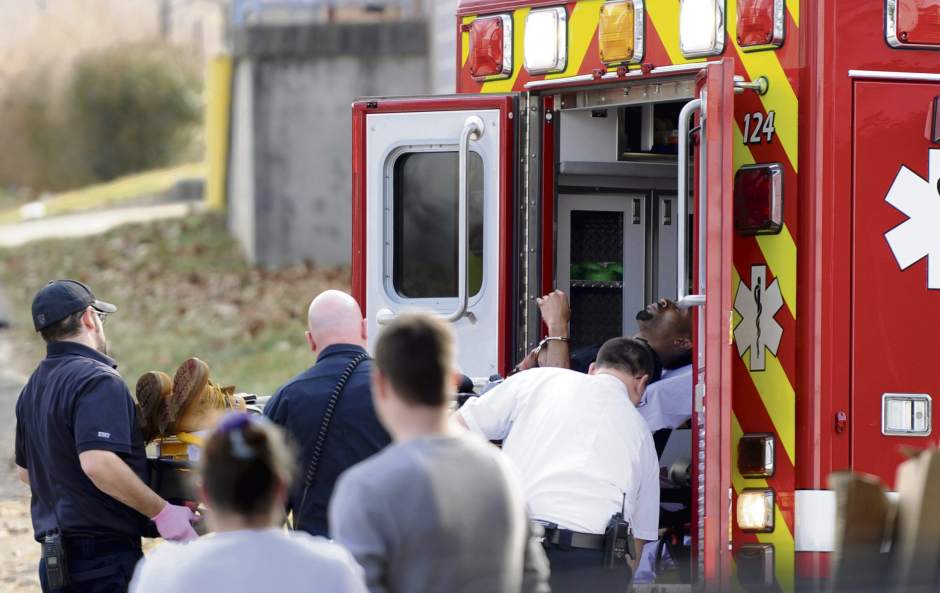 VNDNewKenRob02022317