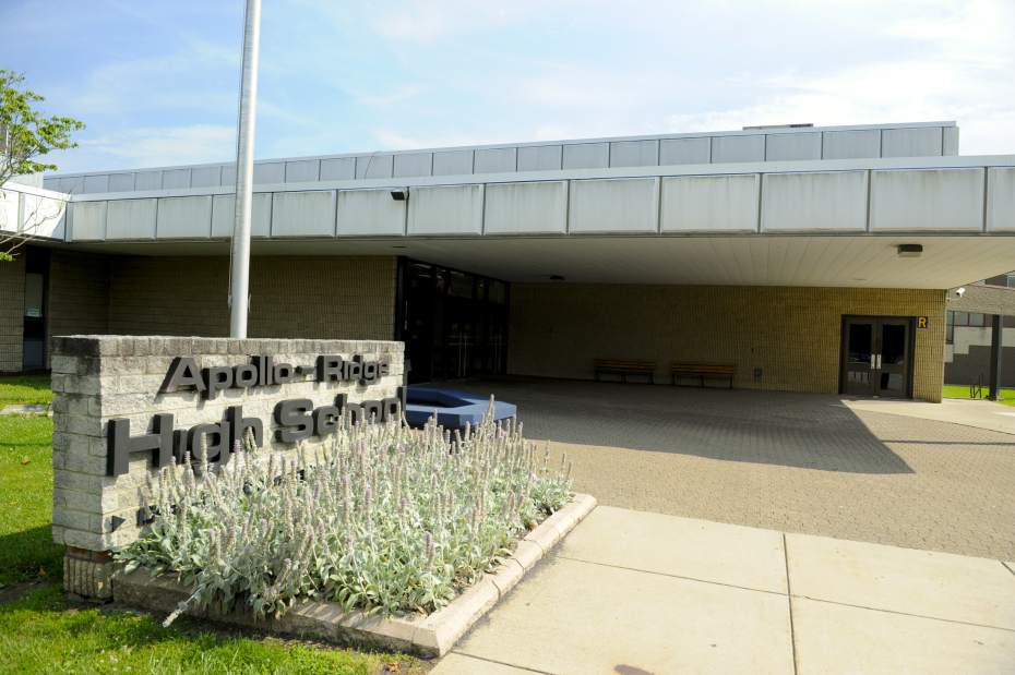 WEBApolloRidgeHighSchool