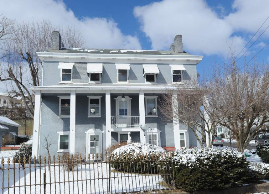 Slide 
													
													1