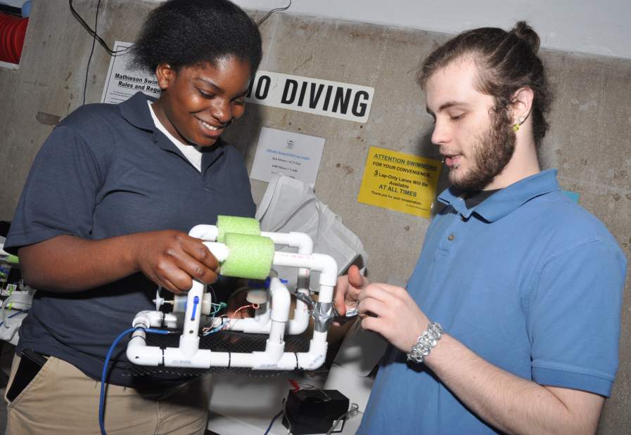 dnwaterrobotics1050813