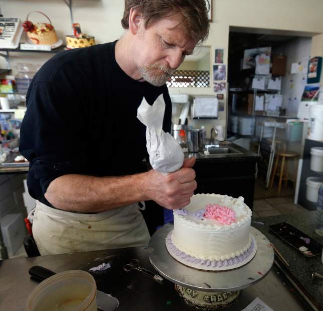 gtrA1samesexcake062717