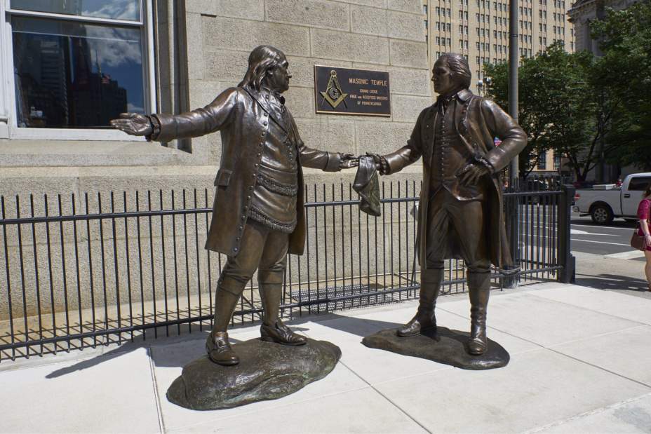 gtrLIVartsculptor6072317