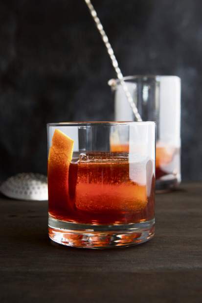 gtrLIVpghdrinks2042317