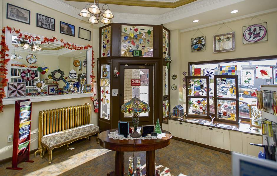 gtrLIVstainedglass7111916