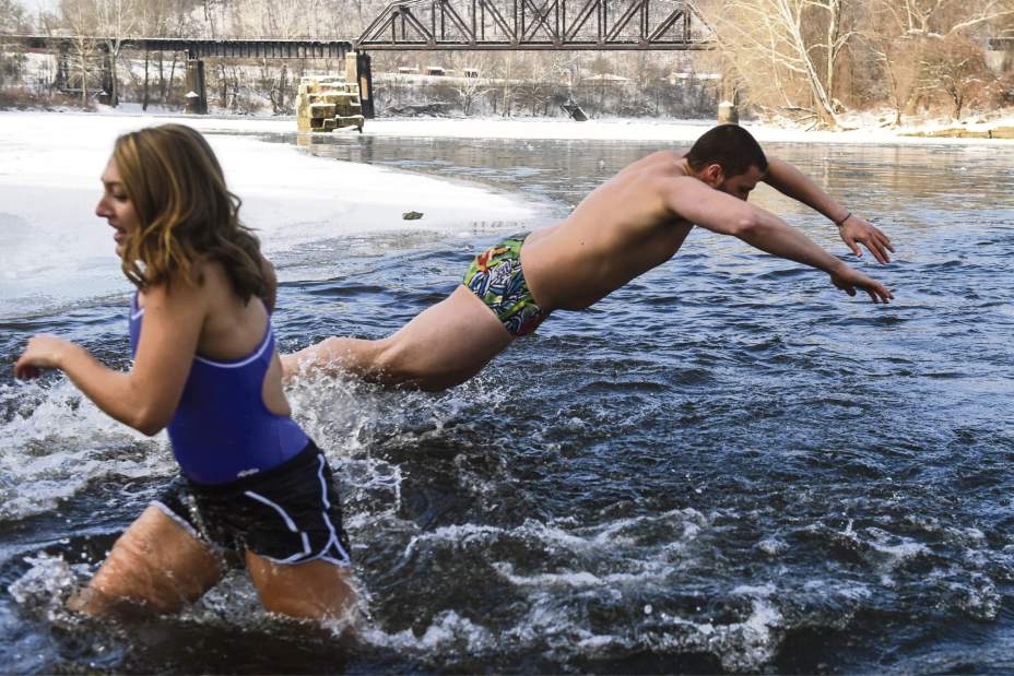 gtrPolarPlunge009010218