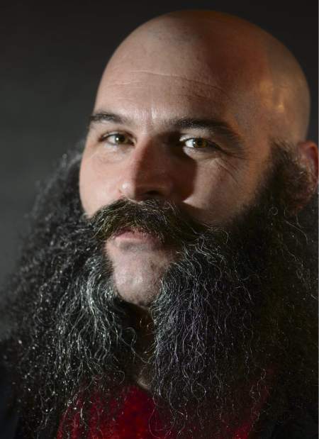 gtrbeardstache12030716