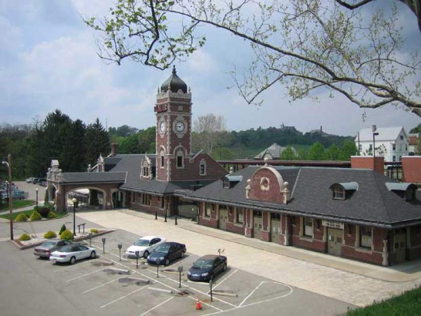 Slide 
													
													3