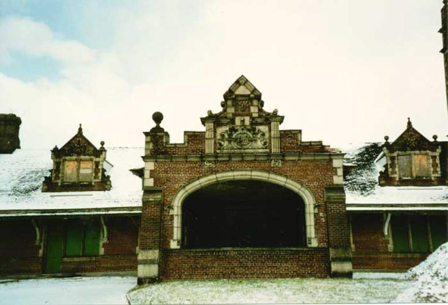 Slide 
													
													10