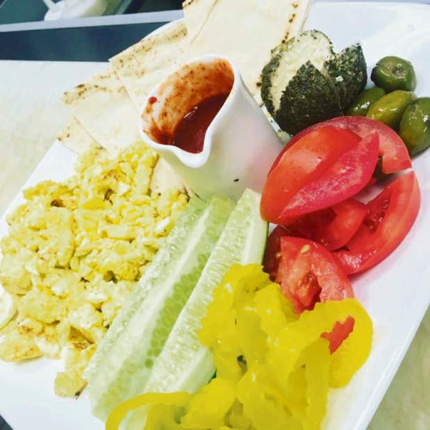 gtrlivbreakfastbean1010718