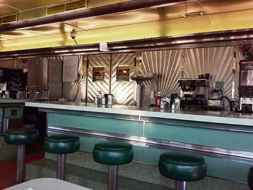 gtrlivbreakfastdeansdiner