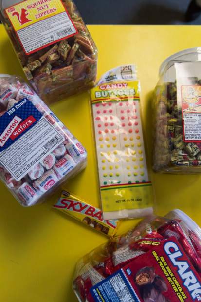 gtrlivcandies001042918