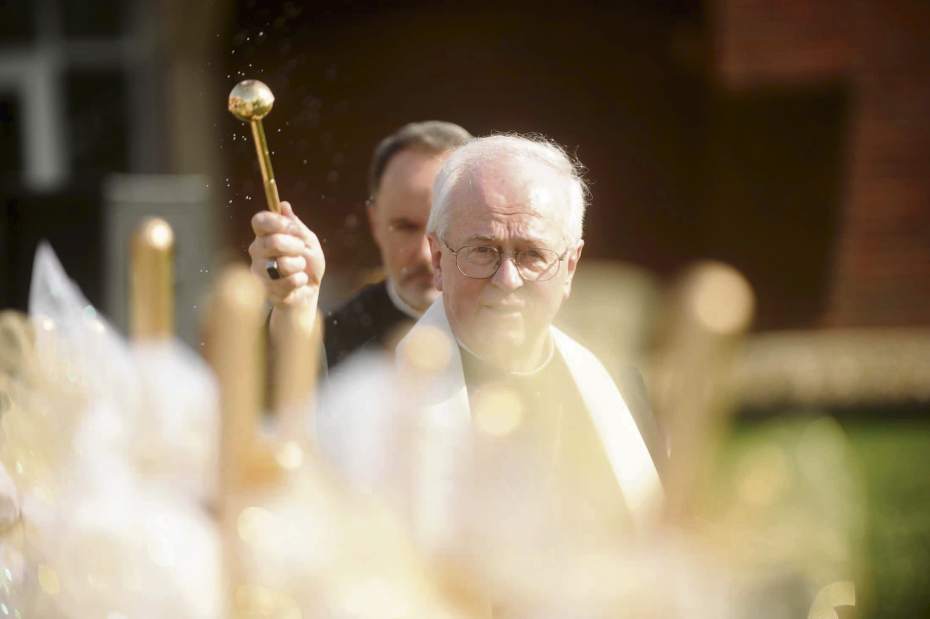 Slide 
													
													1