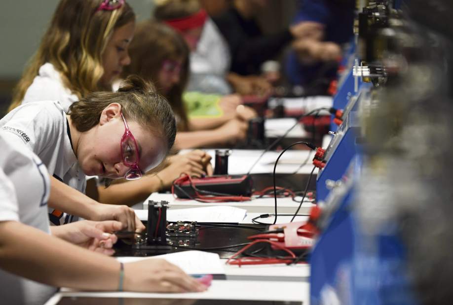 gtrwomenmanuf005102117