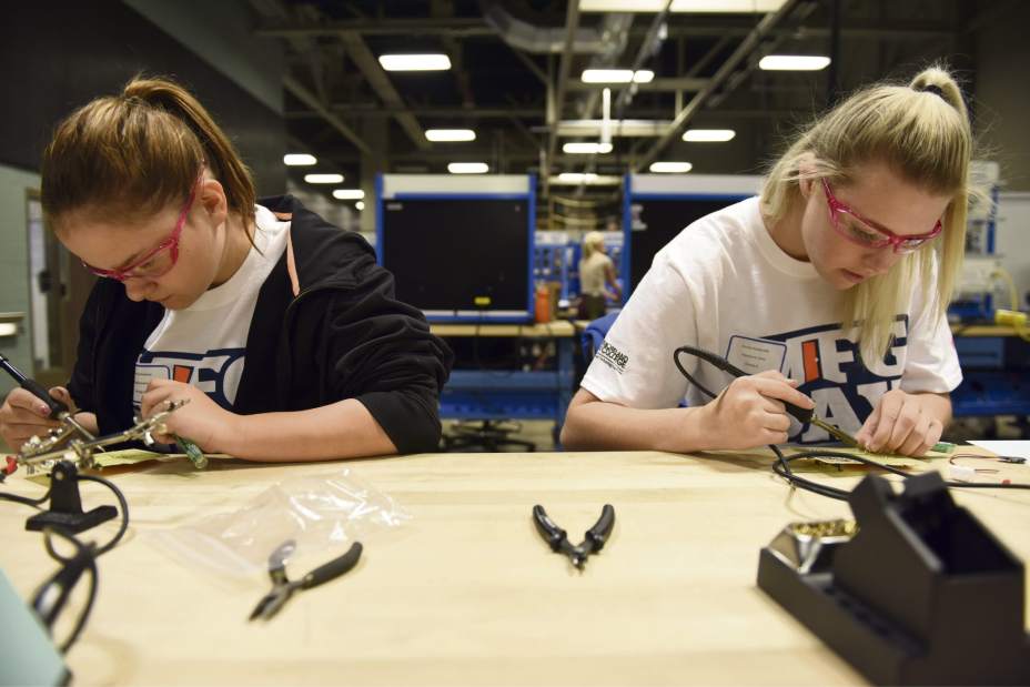 gtrwomenmanuf008102117