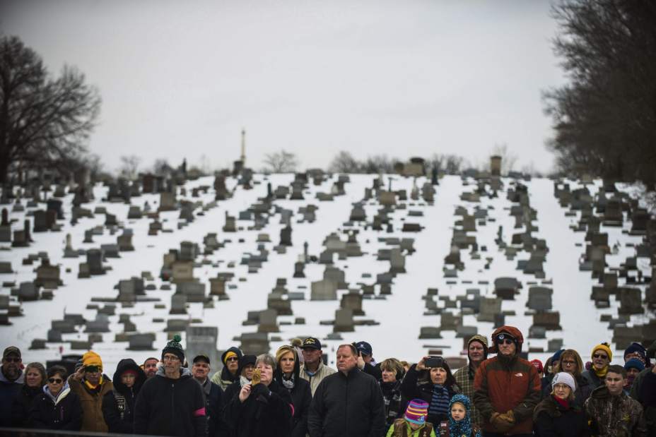 gtrwreathsacross11121917