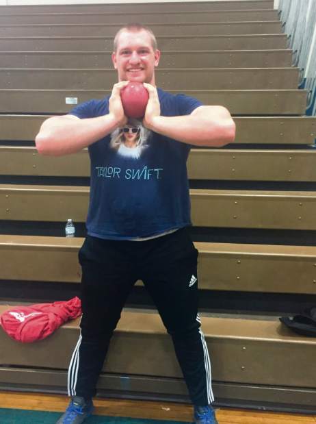 Slide 
													
													1