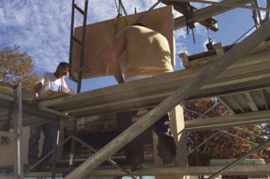 ptrLIVARTfrankhouse8041016