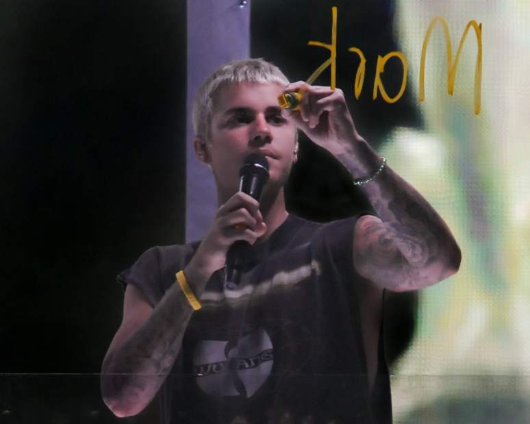 ptrLIVWEBbiebsreview02071416