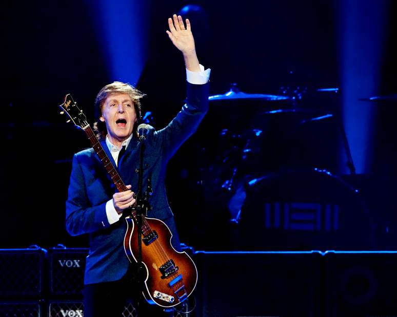 ptrLIVWEBpaulreview3070814